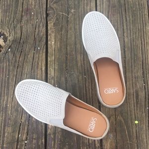Sarto slip on shoes Size 6 1/2